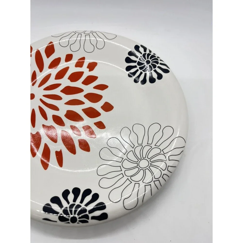 Pier 1 Mod Mum 8' Dessert Salad Plate Red Flower Black White